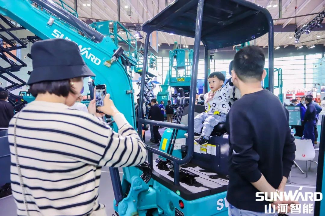 CICEE | 盘点银河集团9873cm智能展区“之最”，哪款是你的最爱？