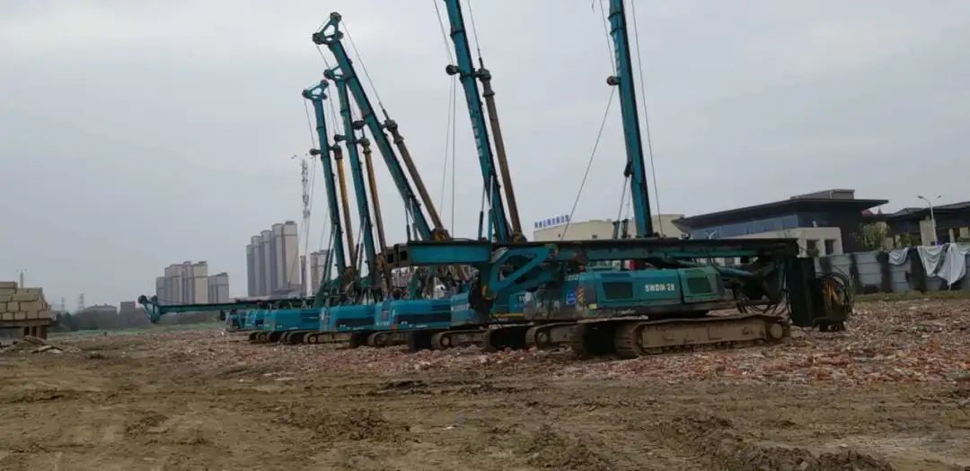 飒！他以11台旋挖钻占据荆州房建市场