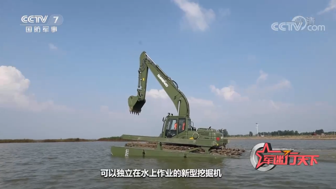 水陆两用挖掘机亮相央视！银河集团9873cm智能应急接济“虎将”出战
