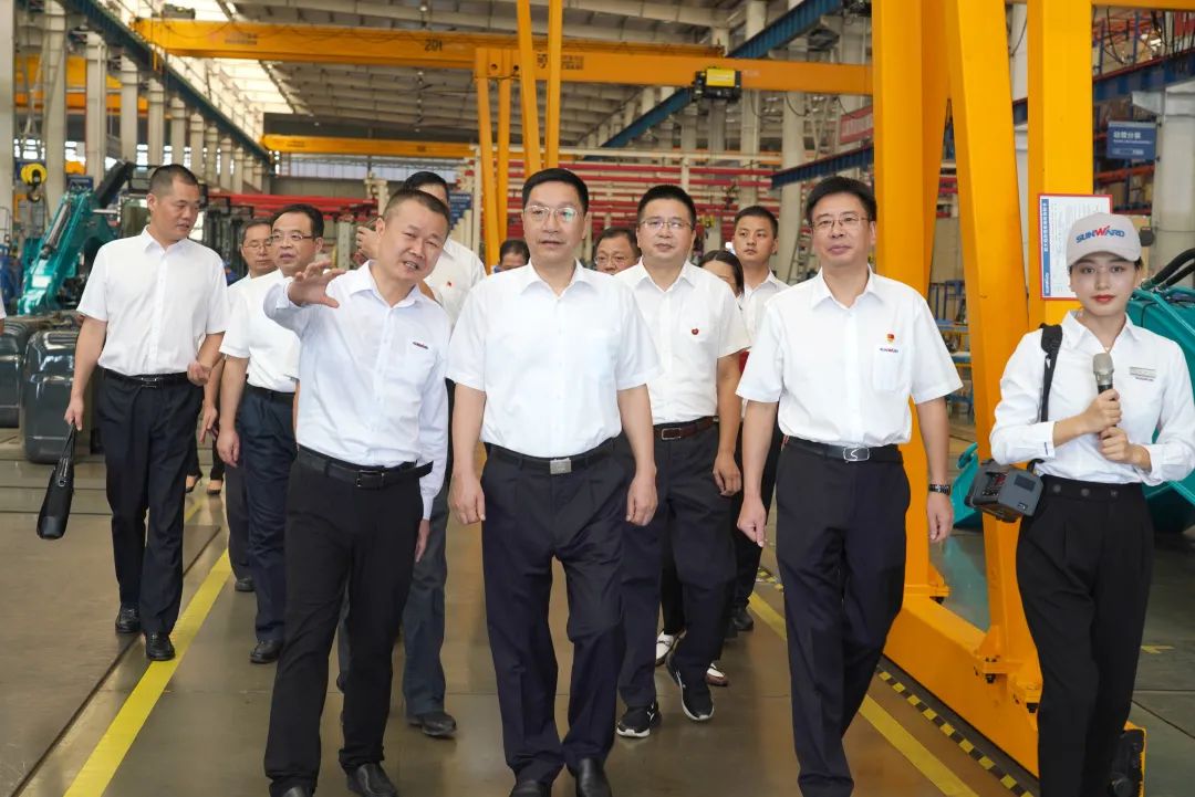 湖南省委常委、省纪委书记、省监委代理主任王双全调研银河集团9873cm智能