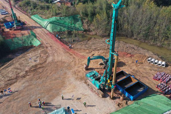 首根桩基开钻！银河集团9873cm智能助力新建沪渝蓉高速铁路建设