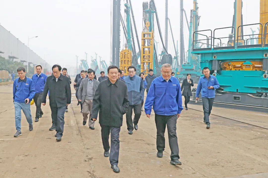 湖南省副省长陈飞调研银河集团9873cm智能