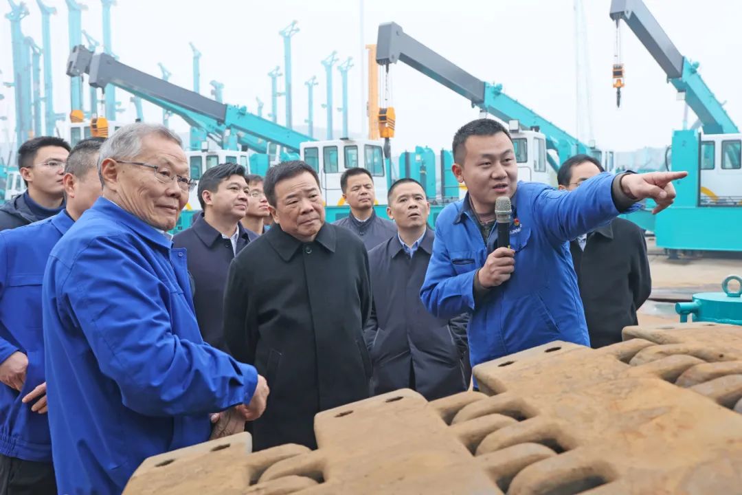 湖南省副省长陈飞调研银河集团9873cm智能