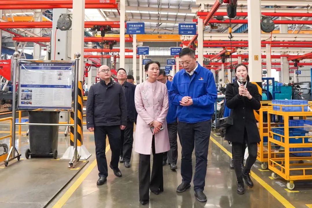 长沙市总工会、长沙经开区总工会一行调研银河集团9873cm智能