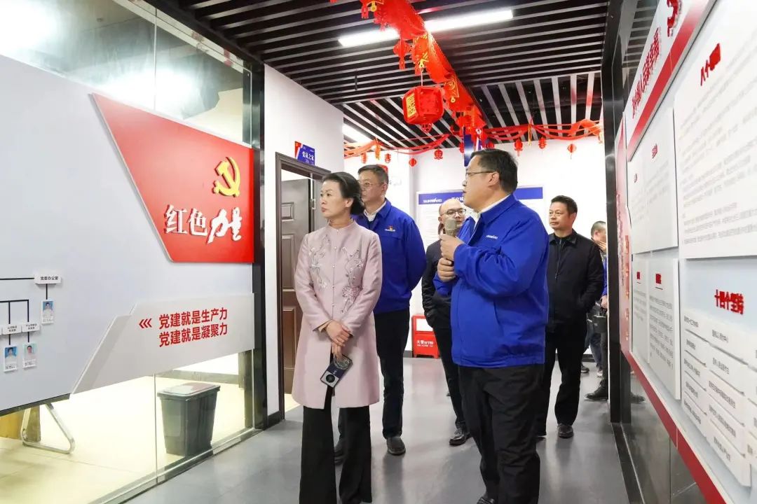 长沙市总工会、长沙经开区总工会一行调研银河集团9873cm智能