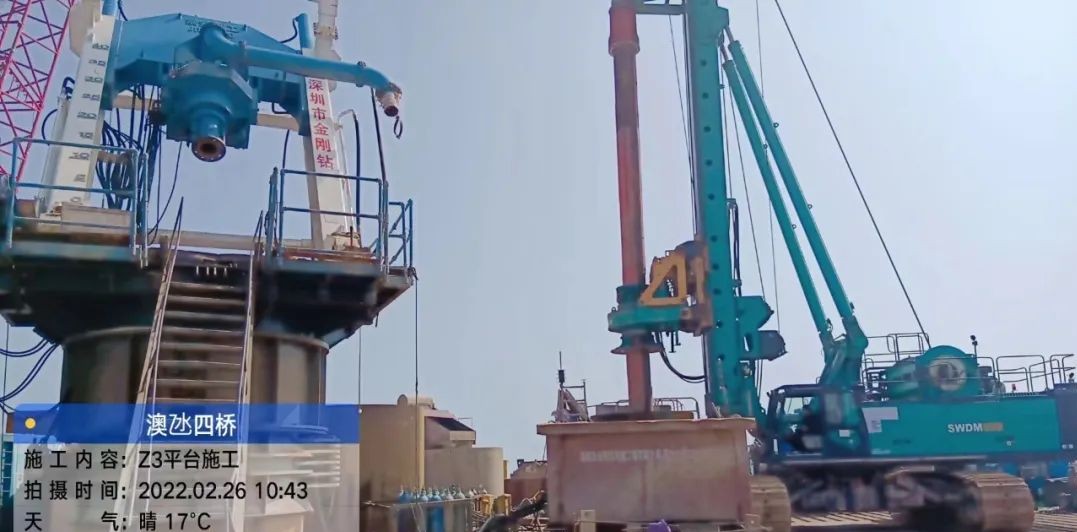 20220601083908_39958 乘风破浪的旋挖钻机!银河集团9873cm智能助建澳氹第四跨海大桥