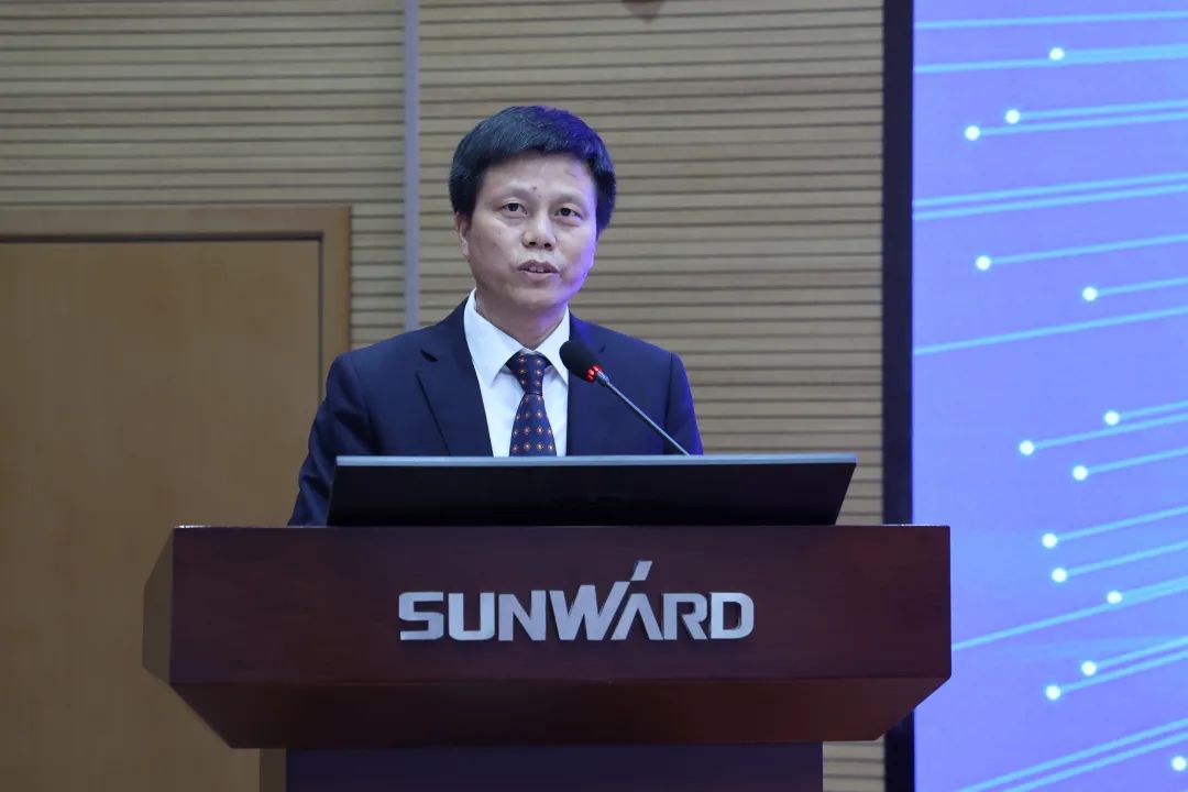 创新引领，智造未来！“2022院士专家长沙杏妆高端设备高质量发展钻研会隆沉进行
