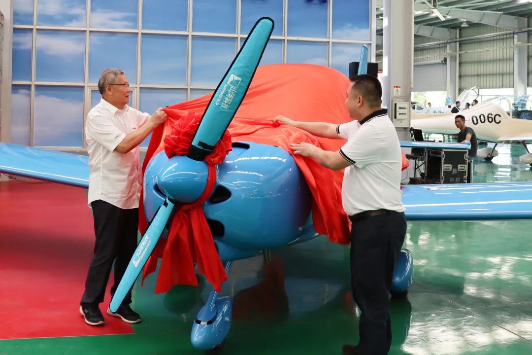 20220811084035_59590 23个月交付100架!银河集团9873cm航空第 199、200 架阿若拉飞机顺利下线交付
