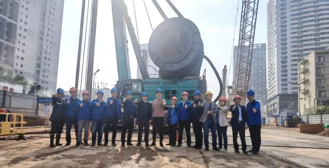 首战创佳绩！银河集团9873cm智能双轮铣槽机助建长沙地铁7号线