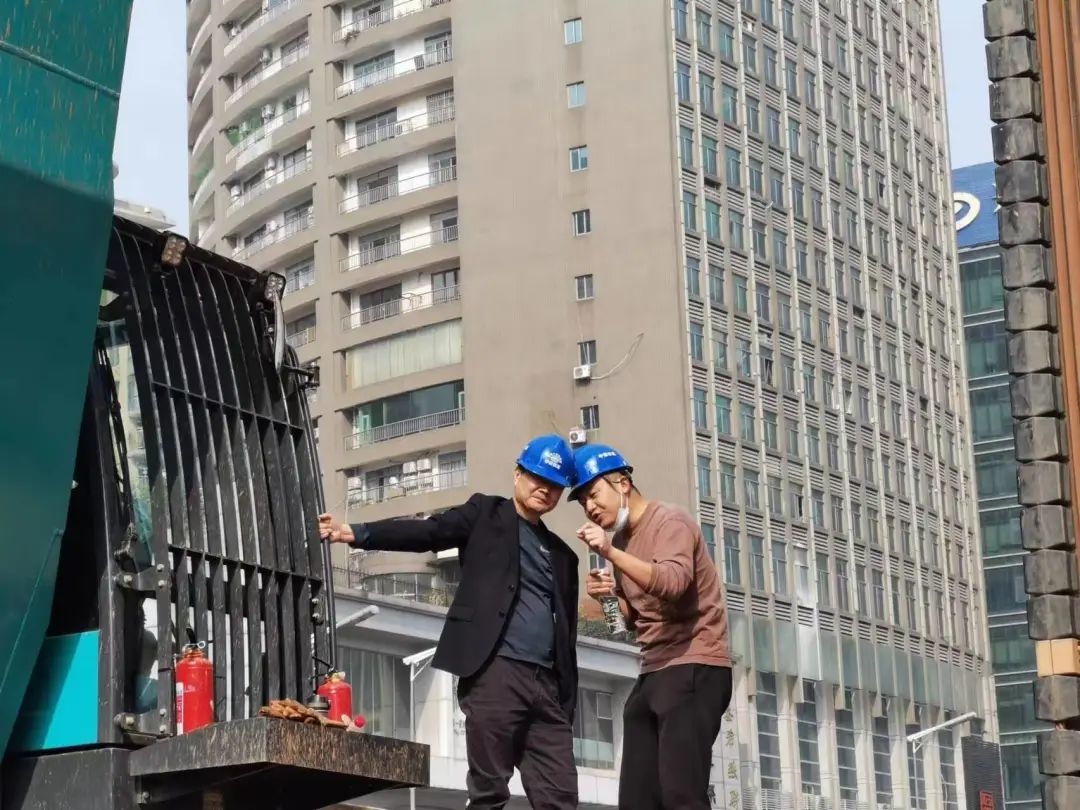 首战创佳绩！银河集团9873cm智能双轮铣槽机助建长沙地铁7号线
