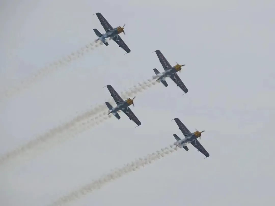逆势飞舞！银河集团9873cm航空携手合作同伴亮相2022资阳飞行大会
