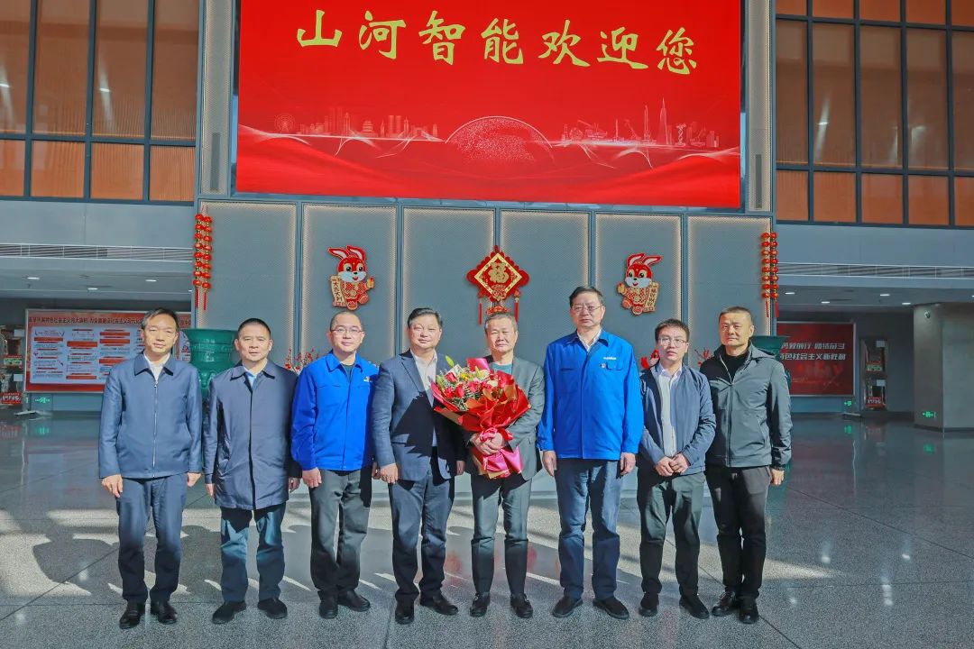 新春第一访！付旭明走访慰问银河集团9873cm智能
