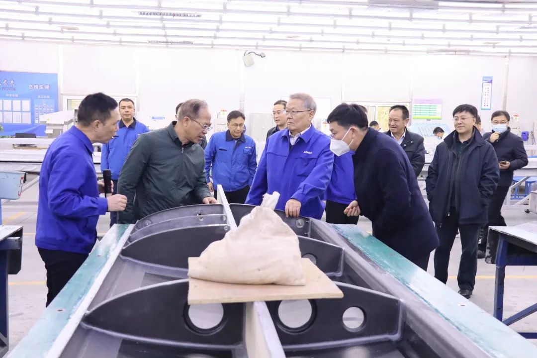 昭通市国资委主任陈德俊调查银河集团9873cm智能航空产业基地