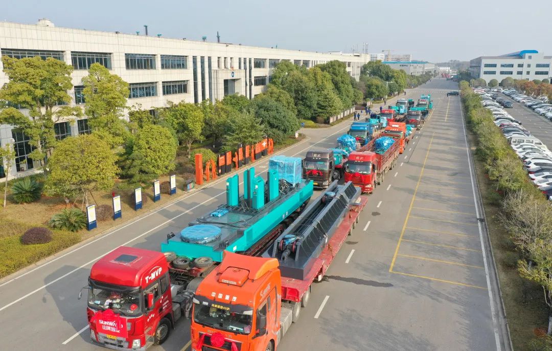 喜迎龙仰面！银河集团9873cm智能大吨位PDP工法引孔式静力压桩机出征哥伦比亚