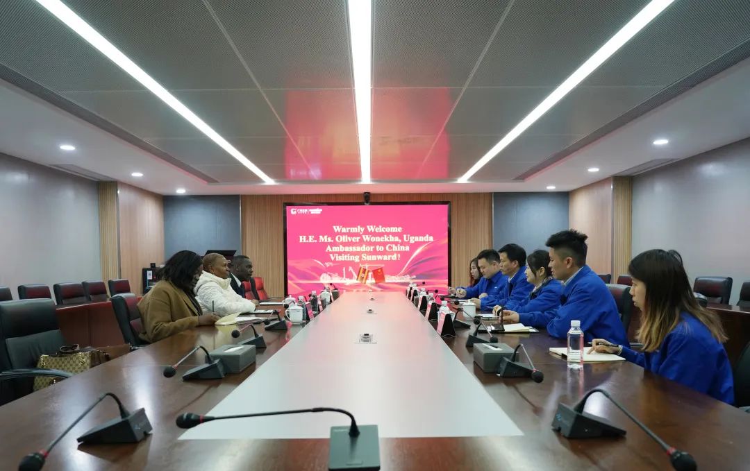 乌干达驻华大使到访银河集团9873cm智能