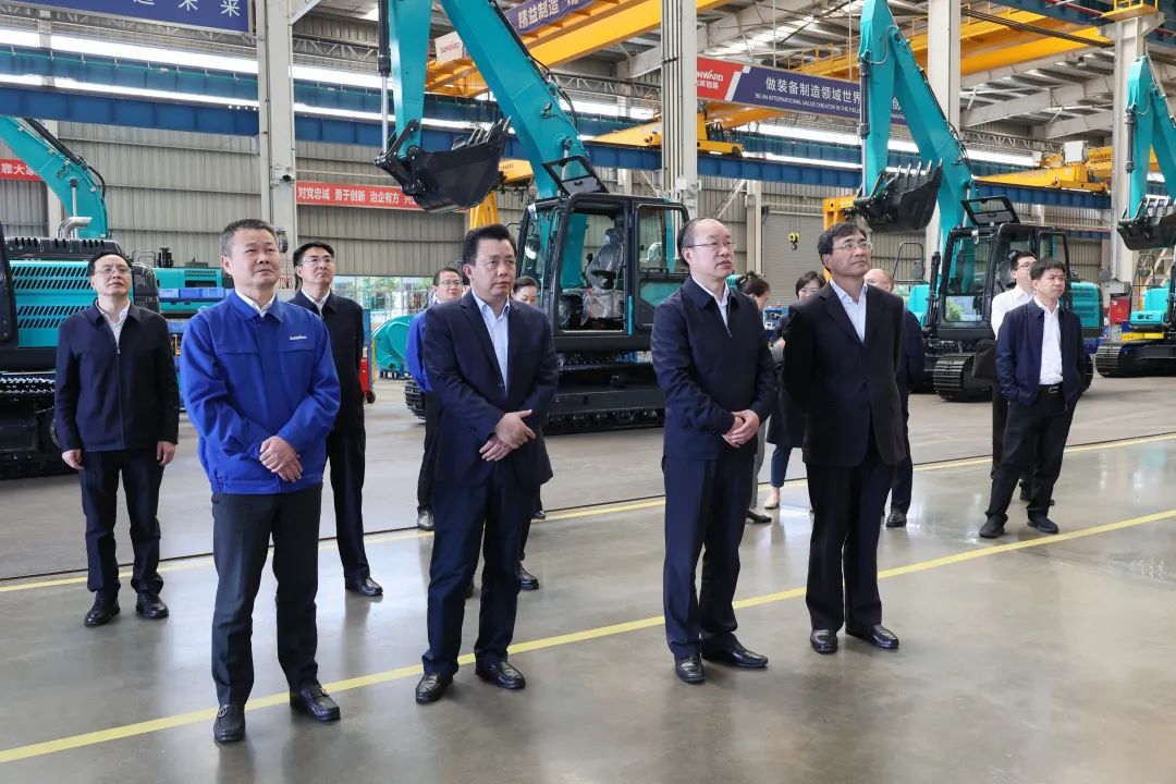 20230411083427_26335 人社部党组成员、副部长俞家栋调查调研银河集团9873cm智能