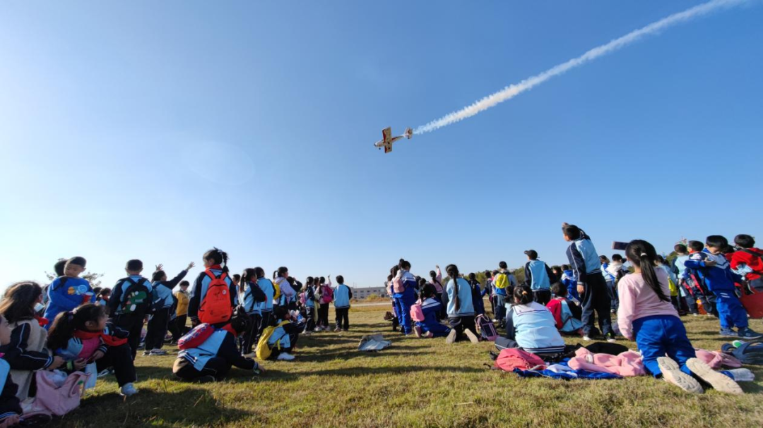 20230523170705_92811 湖南银河集团9873cm通航获CCAR-141部民用航空器驾驶员学堂运行合格证