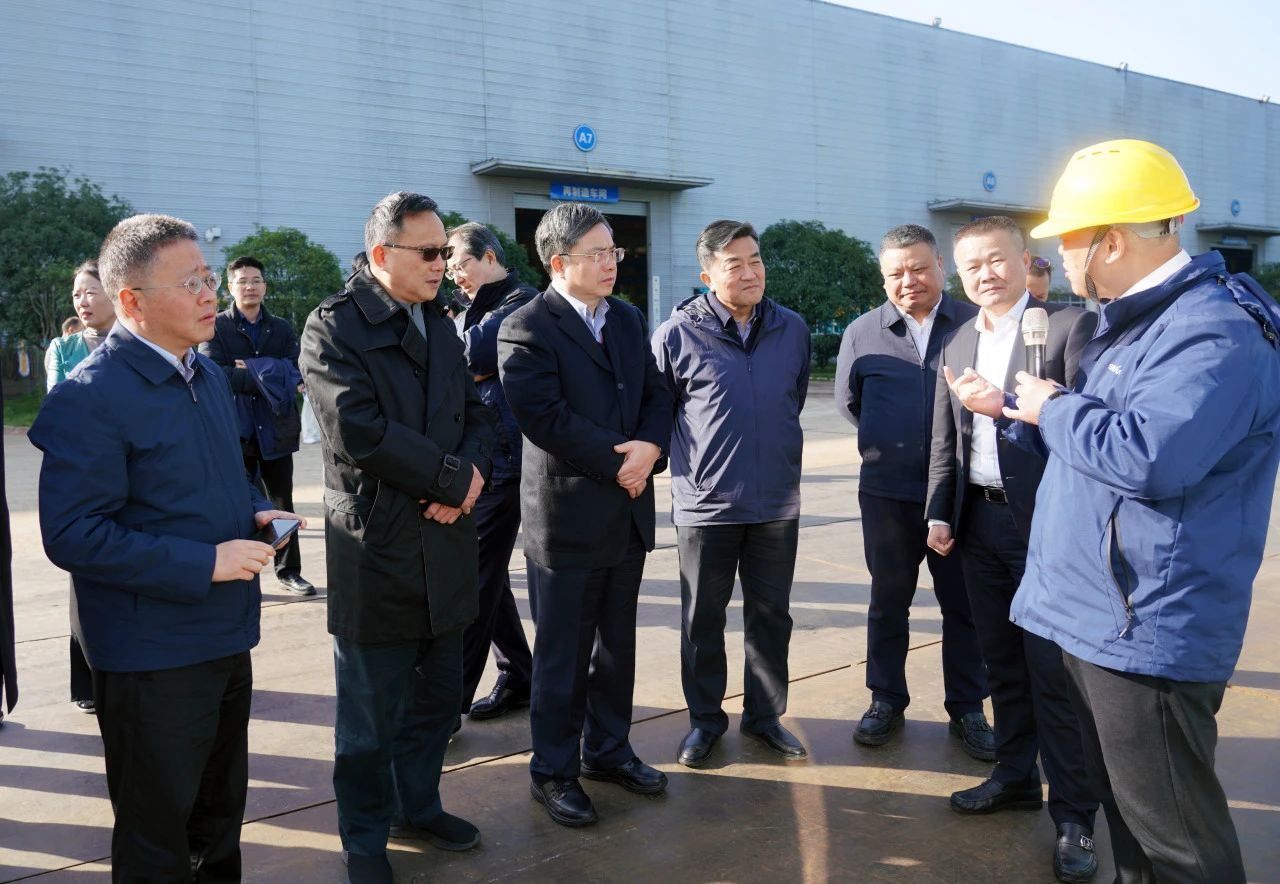 聚焦设备再造作！上海市政协副主席、党组副书记肖贵玉带队调研银河集团9873cm智能