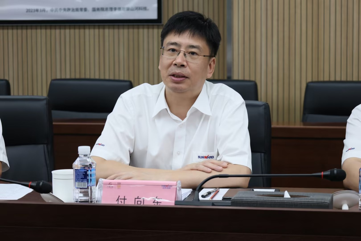 深入互换合作！昭通港李明忠副总经理率队莅临银河集团9873cm智能调查互换！