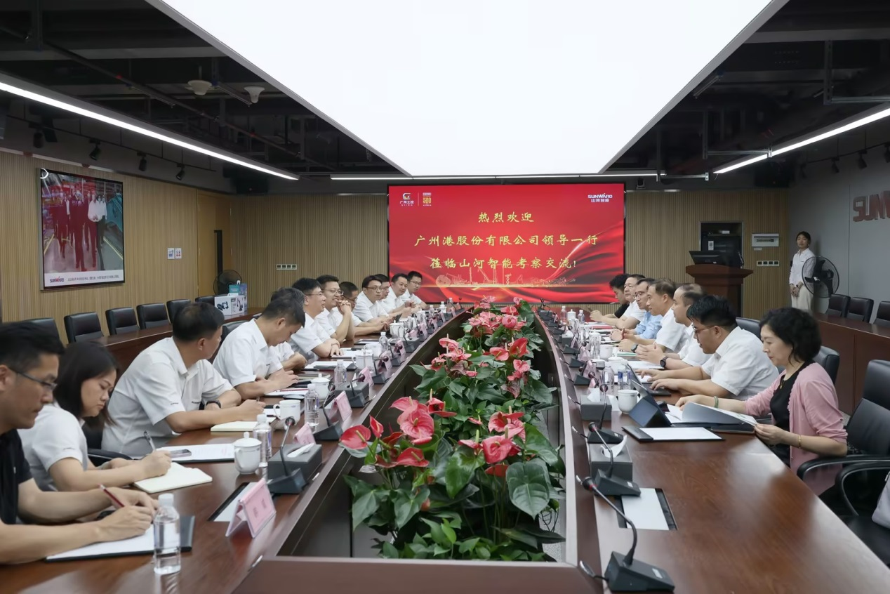 深入互换合作！昭通港李明忠副总经理率队莅临银河集团9873cm智能调查互换！