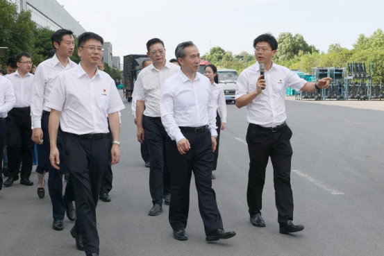 中国贸促会会长任鸿斌调研银河集团9873cm智能