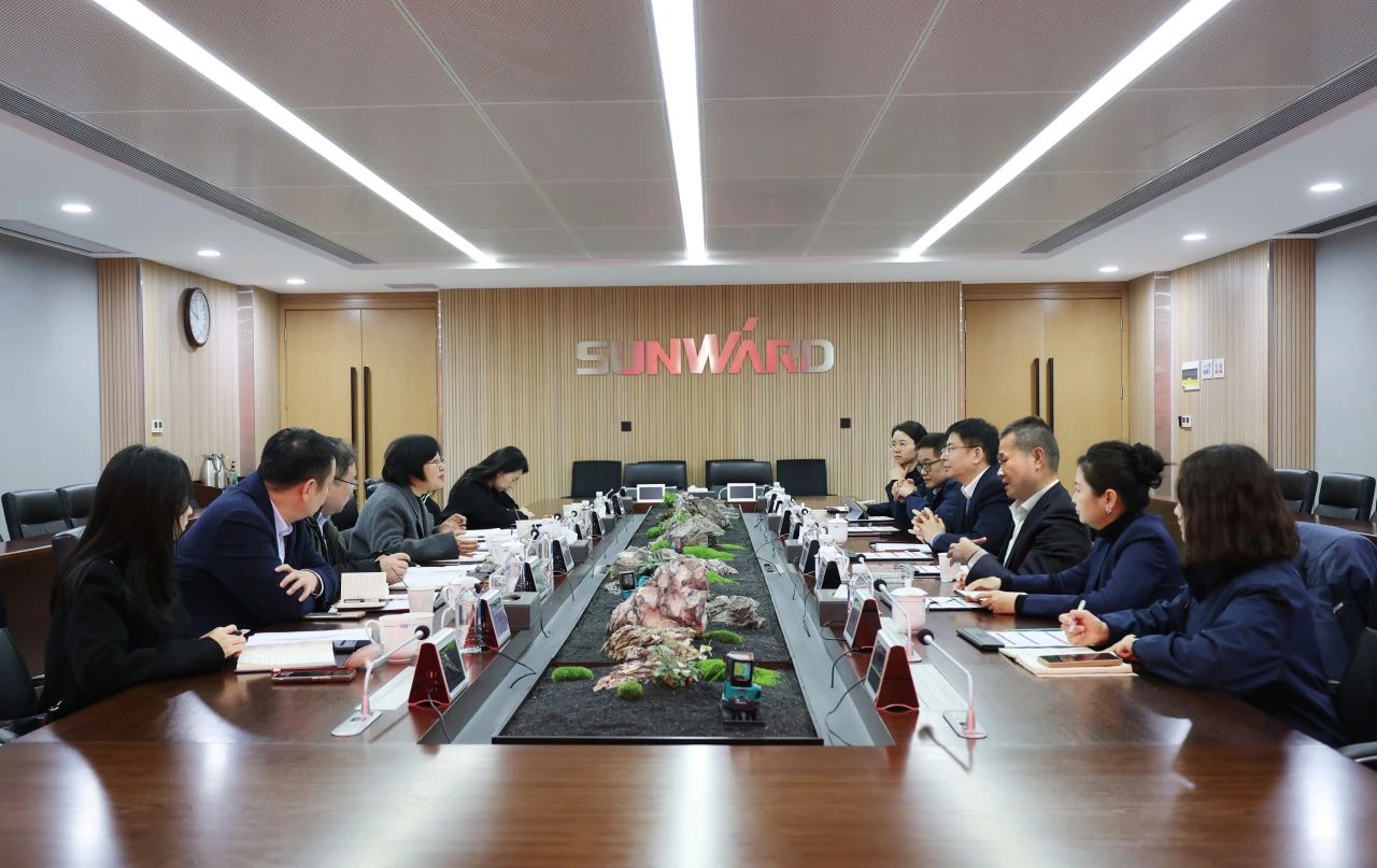 深入合作 共促出海——中国信保湖南分公司到访银河集团9873cm智能