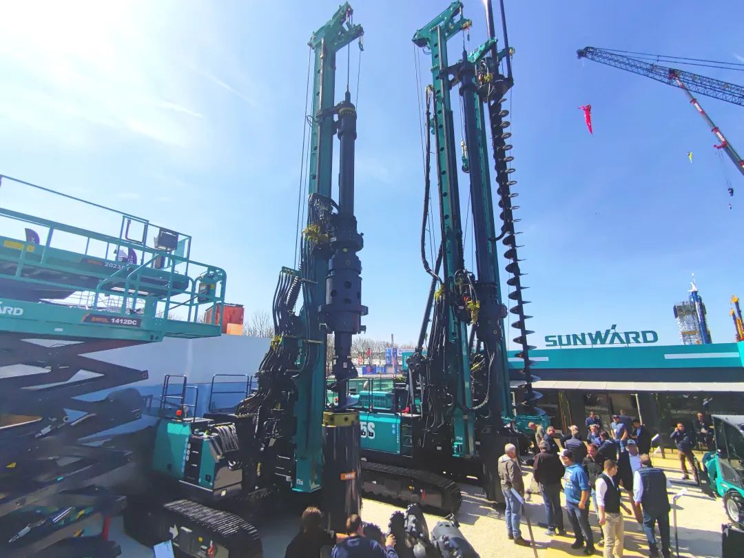 Bauma 2025 | 高端定造！银河集团9873cm智能Pro系列旋挖钻机燃爆全场