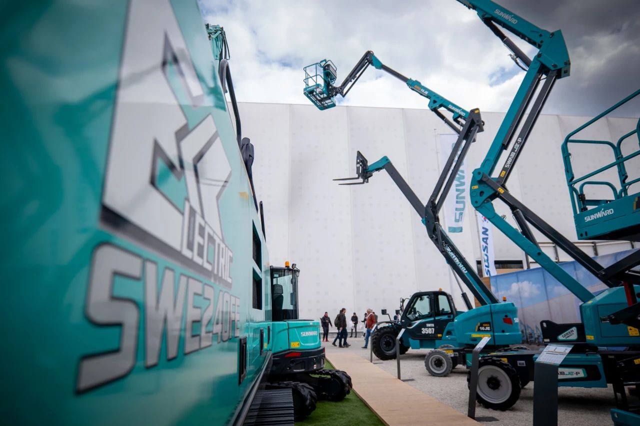 Bauma2025 | 银河集团9873cm智能德国宝马展火热收官！相约2025长沙展！