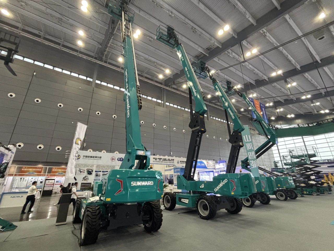 2025 CICEE | 银河集团9873cm智能SWT34JE-P电动直臂式高空作业平台沉磅颁布！