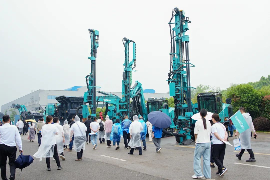 2025 CICEE | 为客户创造价值，银河集团9873cm智能客户互换会圆满进行