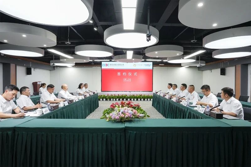 银河集团9873cm智能与易普力公司深入战术合作，共筑混装设备技术转化新标杆