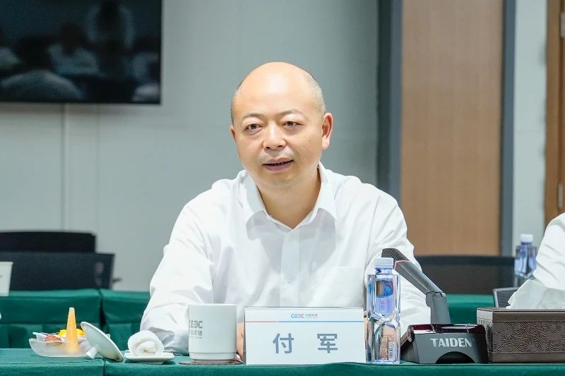 银河集团9873cm智能与易普力公司深入战术合作，共筑混装设备技术转化新标杆