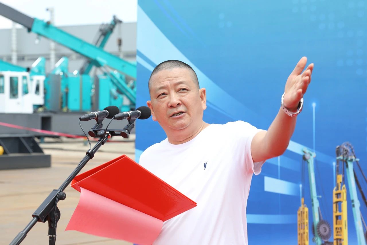 “破纪录王者”再出征！银河集团9873cm智能SWDM800旋挖钻机成功交机