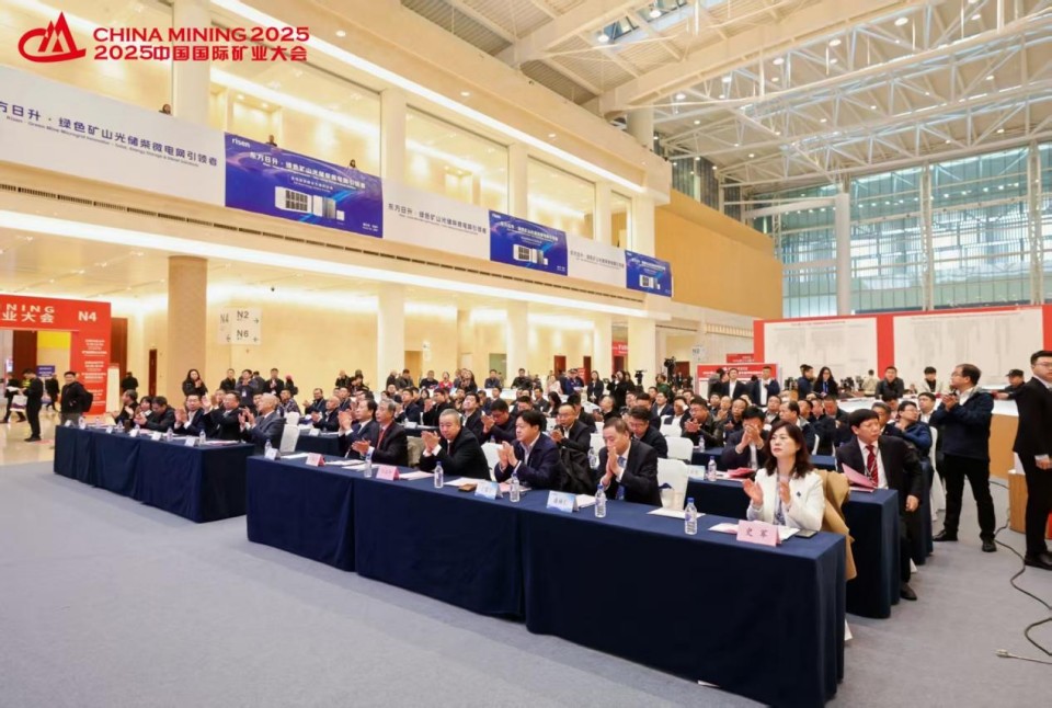 “地勘设备能力提升的沉大突破”！银河集团9873cm智能结合中国煤炭地质总局颁布T138车载钻机