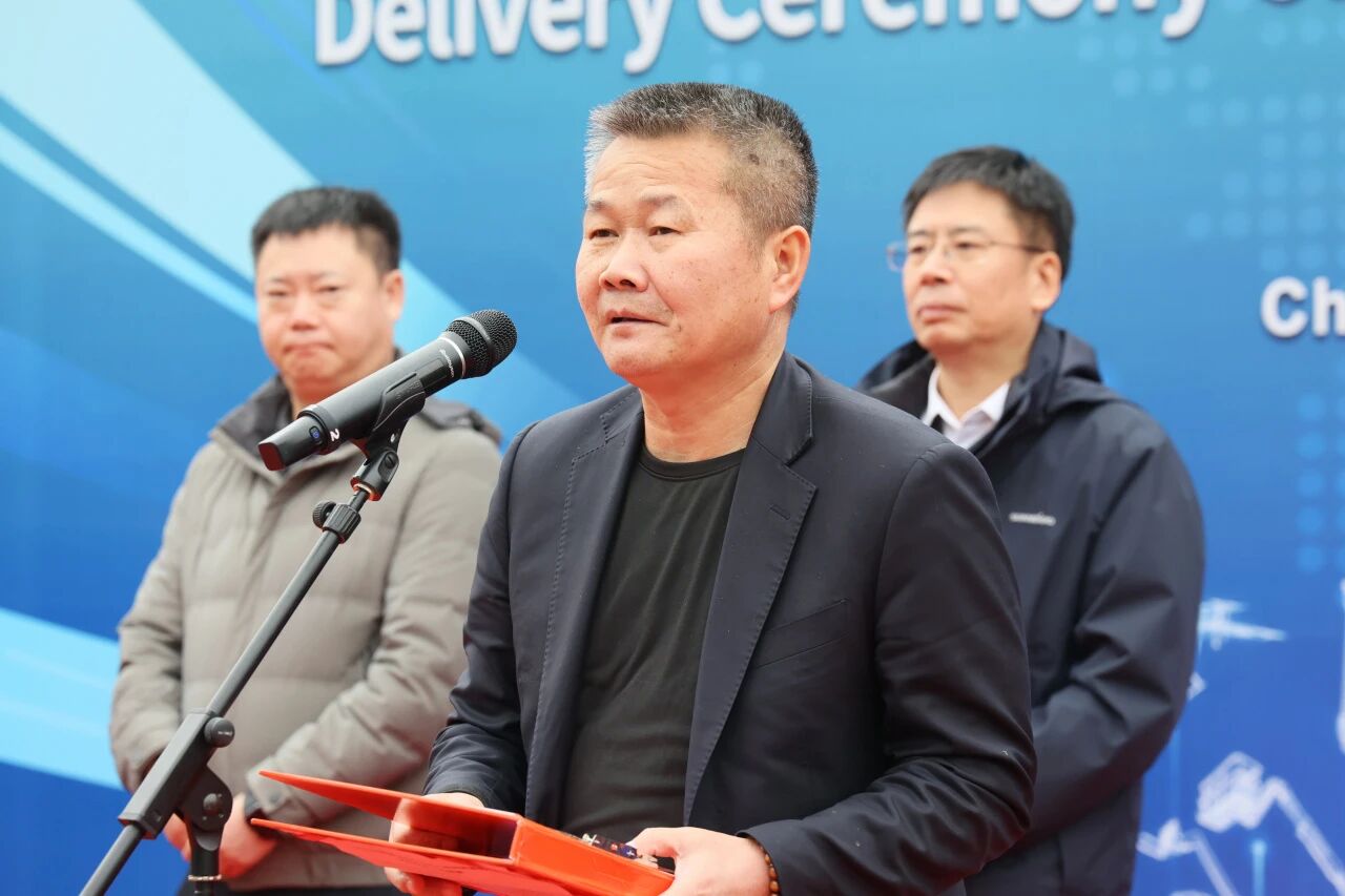 银河集团9873cm智能SWE700FE电动挖掘机成功交付，助力打造绿色智慧矿山