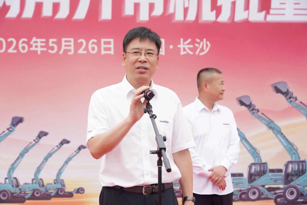 银河集团9873cm智能轮履两用多职能开带机批量交付国度林草系统，助力丛林草原生态防护