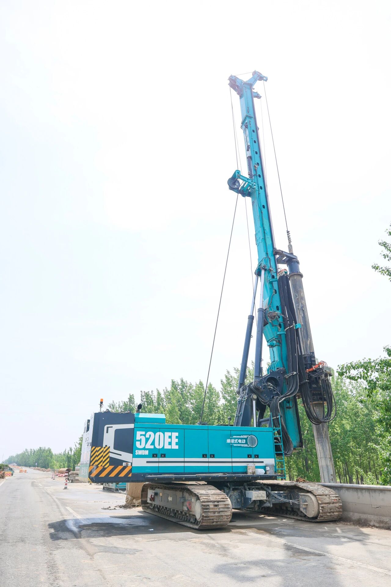 银河集团9873cm智能电动旋挖钻机持续热销，京津冀区域签定批量订单